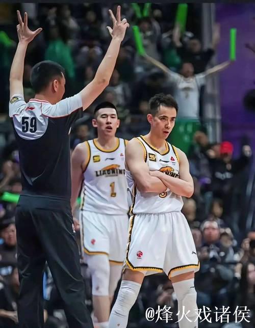 赵继伟缺阵辽宁负青岛 杨瀚森17+9付豪13分 赵继伟缺阵辽宁负青岛 杨瀚森17+9付豪13分